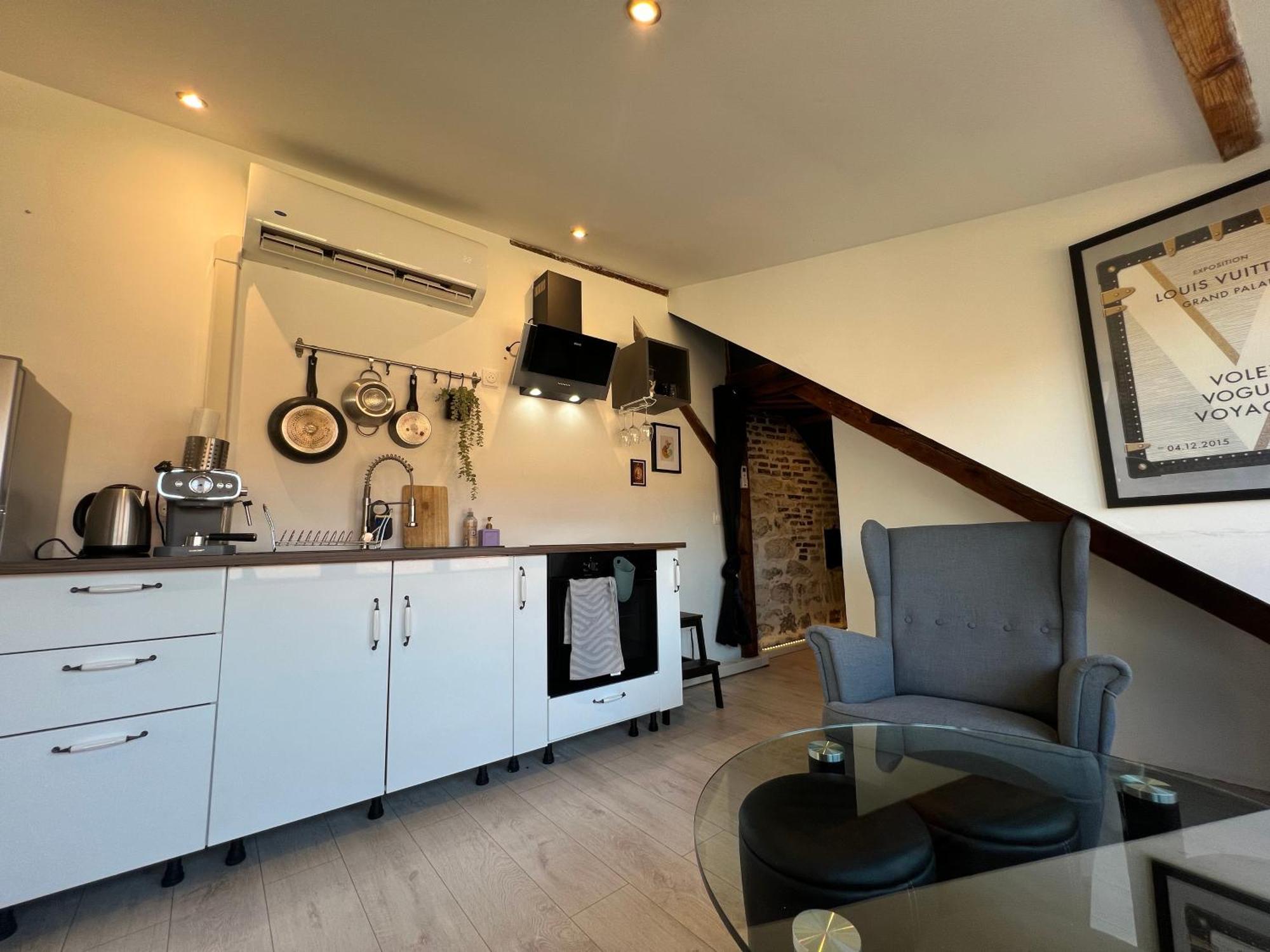 Bellevue Appartement Sous Les Toits Hypercentre Climatise Dole Exterior photo